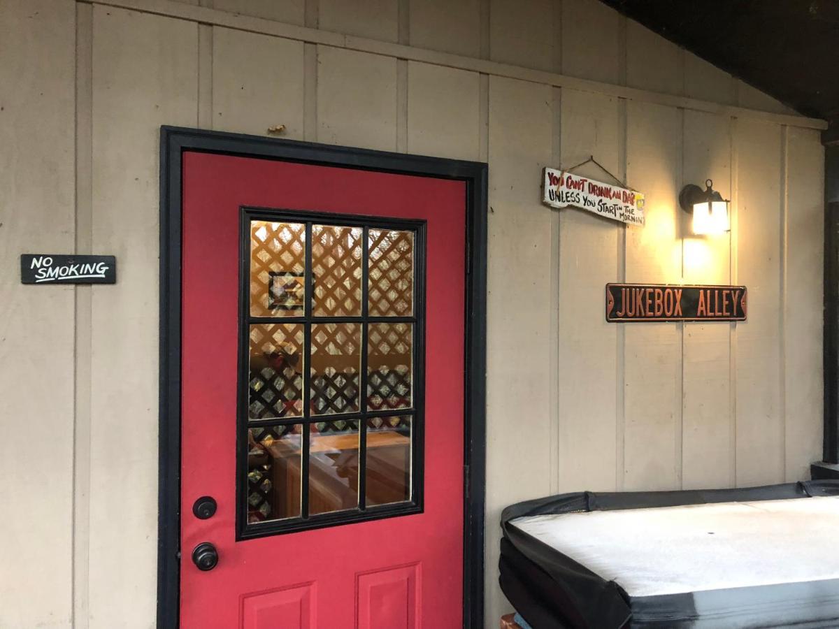 Mountain-Top Cabin Get-Away With Hot Tub And A View Sautee Nacoochee 外观 照片